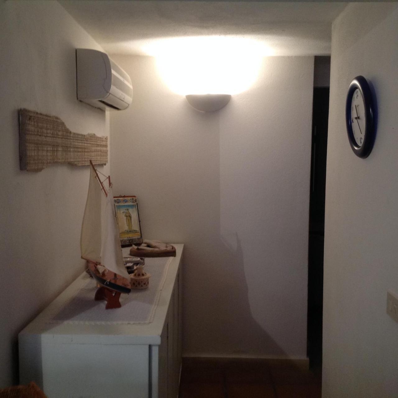 Casa Vacanza Porto Luna 68 Вилласимиус Экстерьер фото